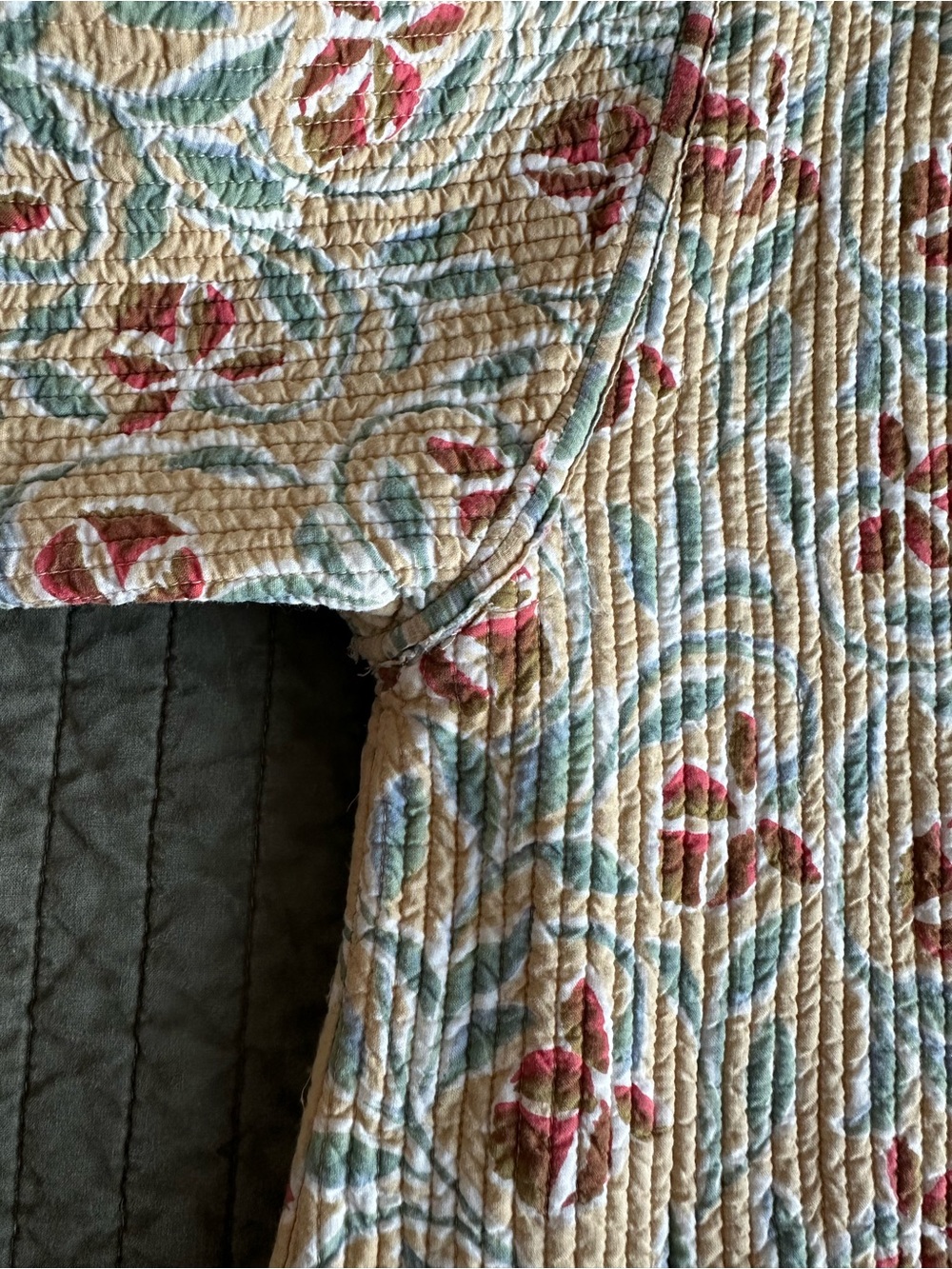 Handmade Quilted Jacket - Picture 4 of 4